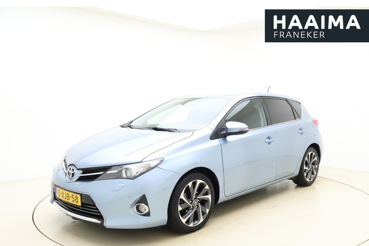 Toyota Auris - 1.6 Dynamic 132pk | Climate Control | Trekhaak | Camera | Navigatie | Stoelverwarming | 17 - AutoWereld.nl