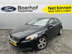 Volvo V40 - 1.6 T2 | 1e Eig. | 100% dealer onderhouden | Trekhaak | Navi | Clima | Park. sensor | Crui
