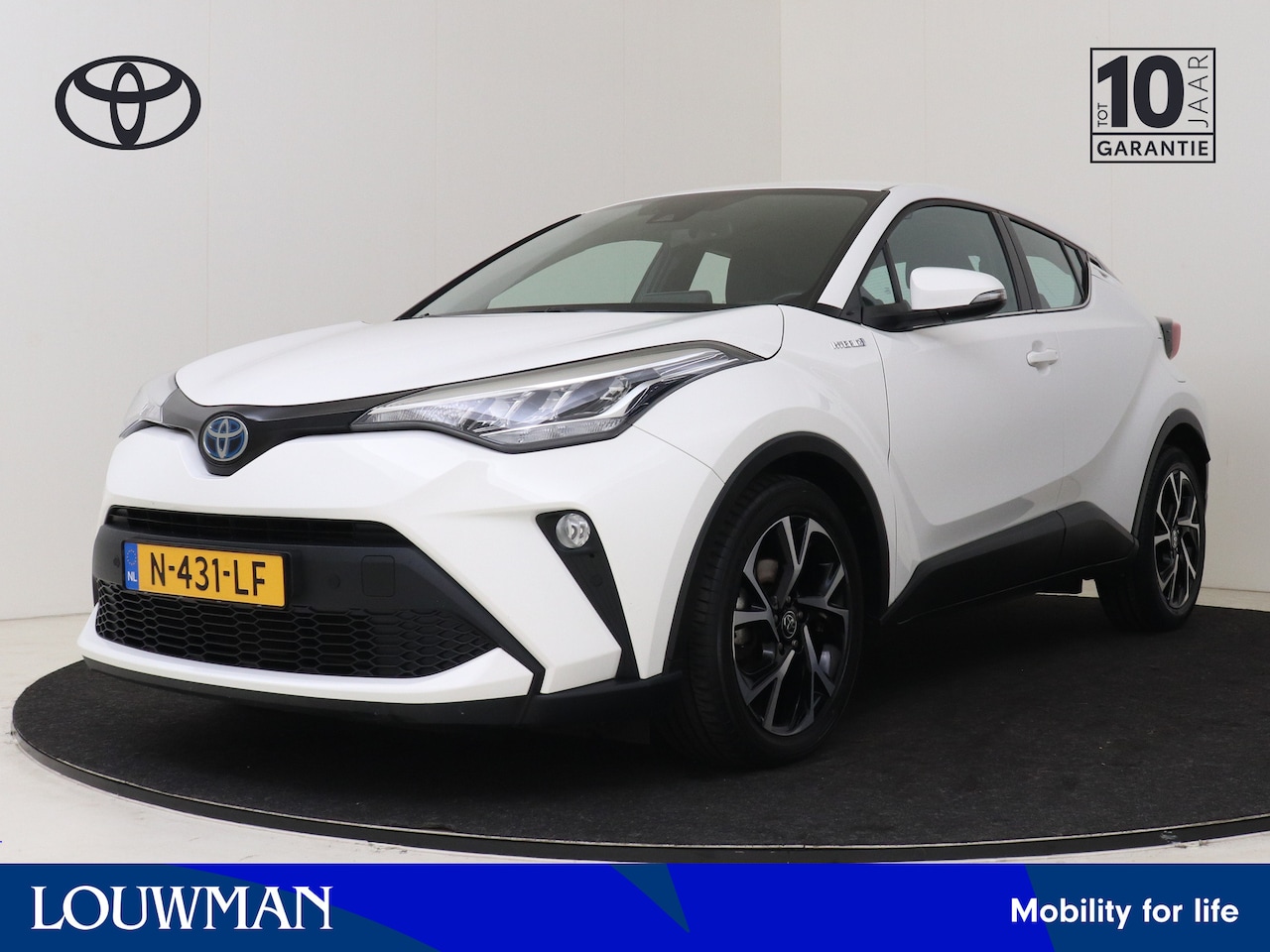 Toyota C-HR - 1.8 Hybrid TeamNL | Achteruitrijcamera | Privacy glass | LM velgen | Full map navigatie | - AutoWereld.nl
