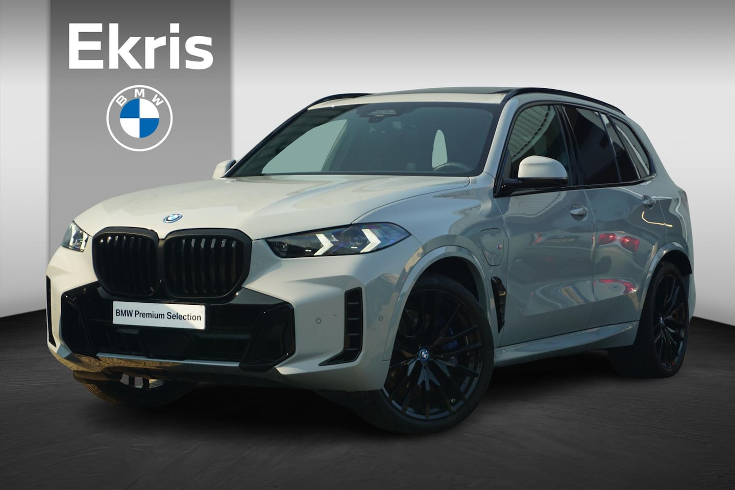 BMW X5 - xDrive50e M Sportpakket Pro 22'' / Panoramadak / Driving Assistant Professional / Harman K - AutoWereld.nl