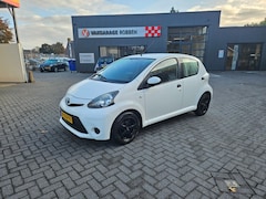 Toyota Aygo - 1.0 VVT-i Now