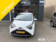 Toyota Aygo - 1.0 VVT-i x-play Automaat / Airco/ Apple carplay/ LED