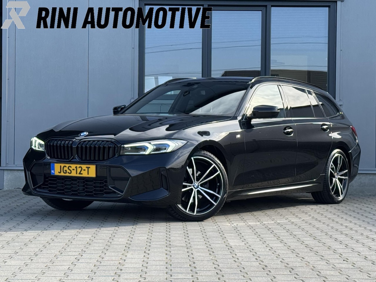 BMW 3-serie Touring - 320i M sport 184 PK | Keyless | Elek stoelen | 19 inch | Camera - AutoWereld.nl