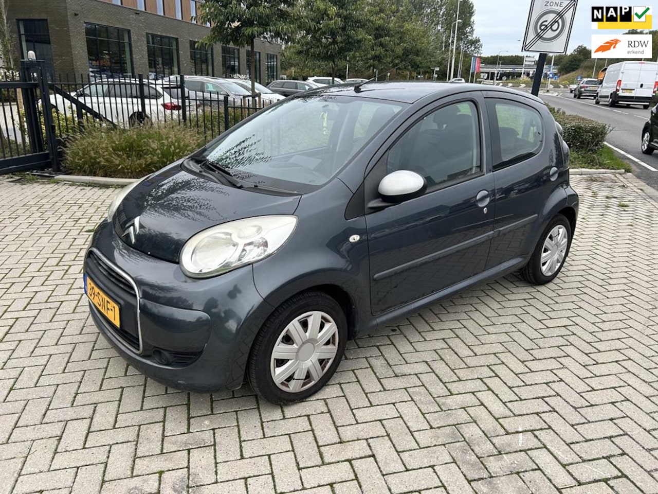 Citroën C1 - 1.0-12V Ambiance 2011! AIRCO! Carplay! NWE APK! - AutoWereld.nl
