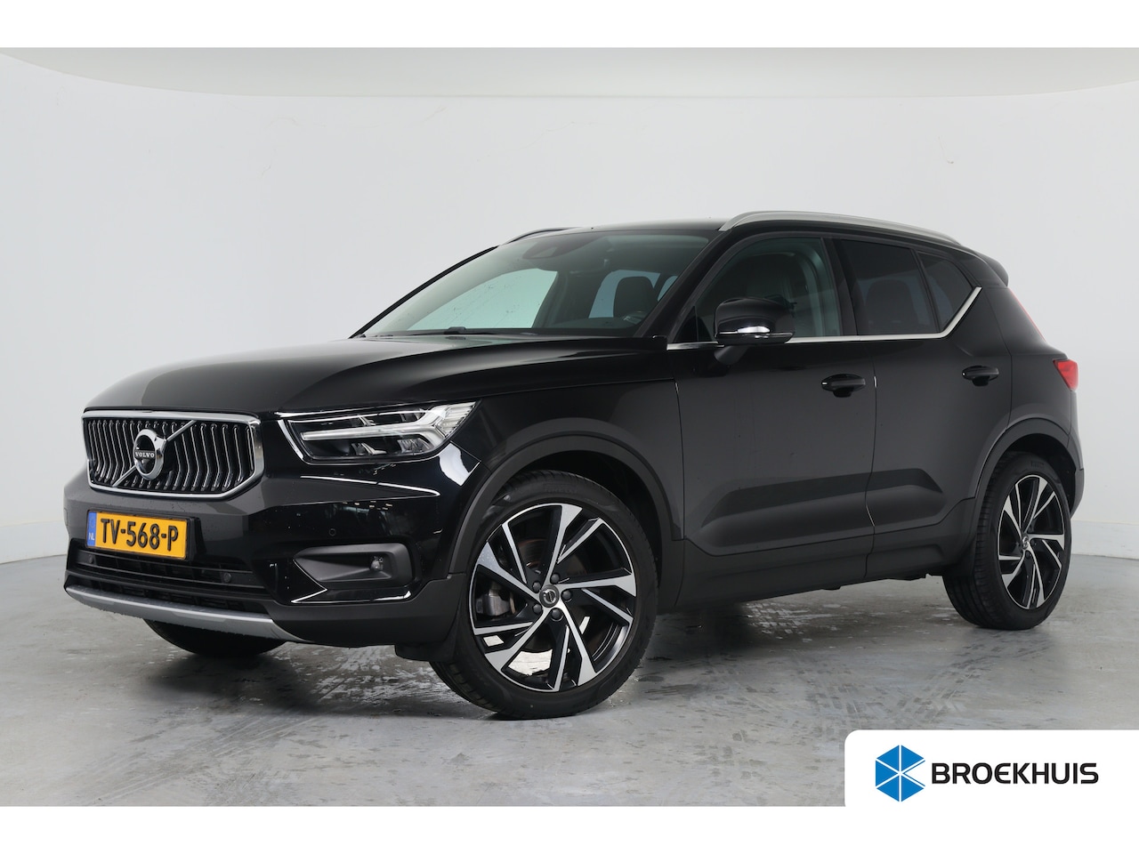 Volvo XC40 - 2.0 T4 Inscription | Dealer Onderhouden! | Trekhaak Wegklapbaar | Leder | 360Camera | Keyl - AutoWereld.nl