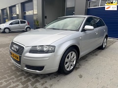 Audi A3 Sportback - 1.6 Ambiente Airco 5deurs trekhaak nap