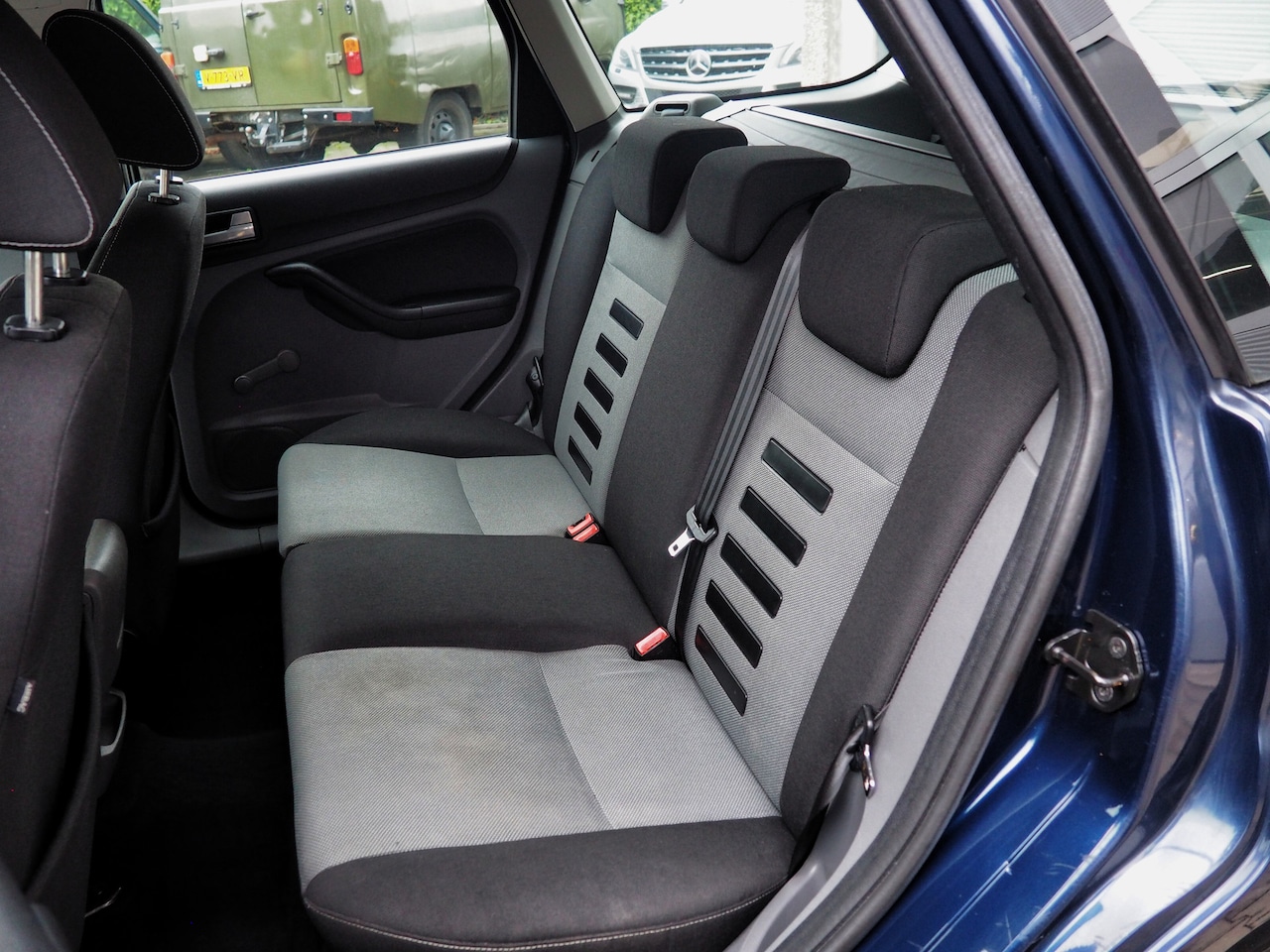 Ford Focus Wagon - 1.6 16V Comfort AIRCO CRUISE LM VELGEN