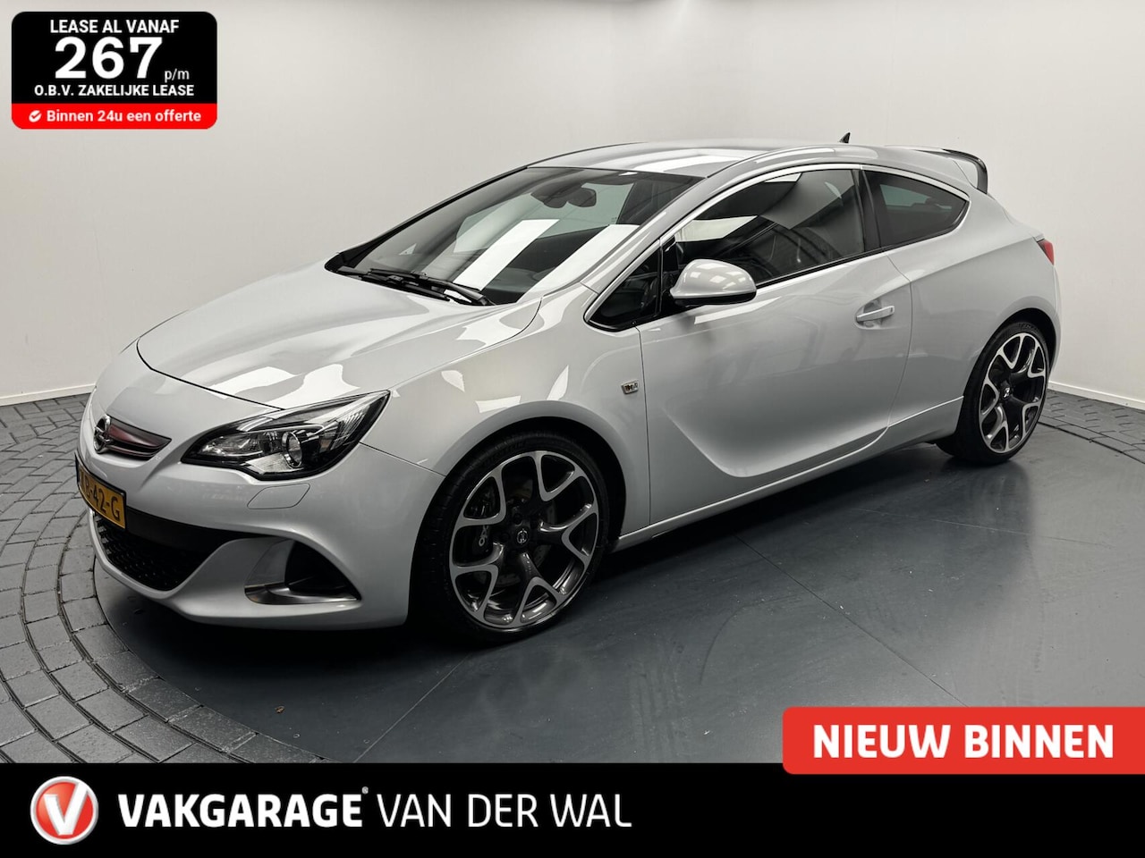 Opel Astra GTC - 2.0 Turbo OPC 280PK Navigatie-Cr.contr-Clima-Leder-Stoelverwarming-Parkeersensoren-Lm19''v - AutoWereld.nl