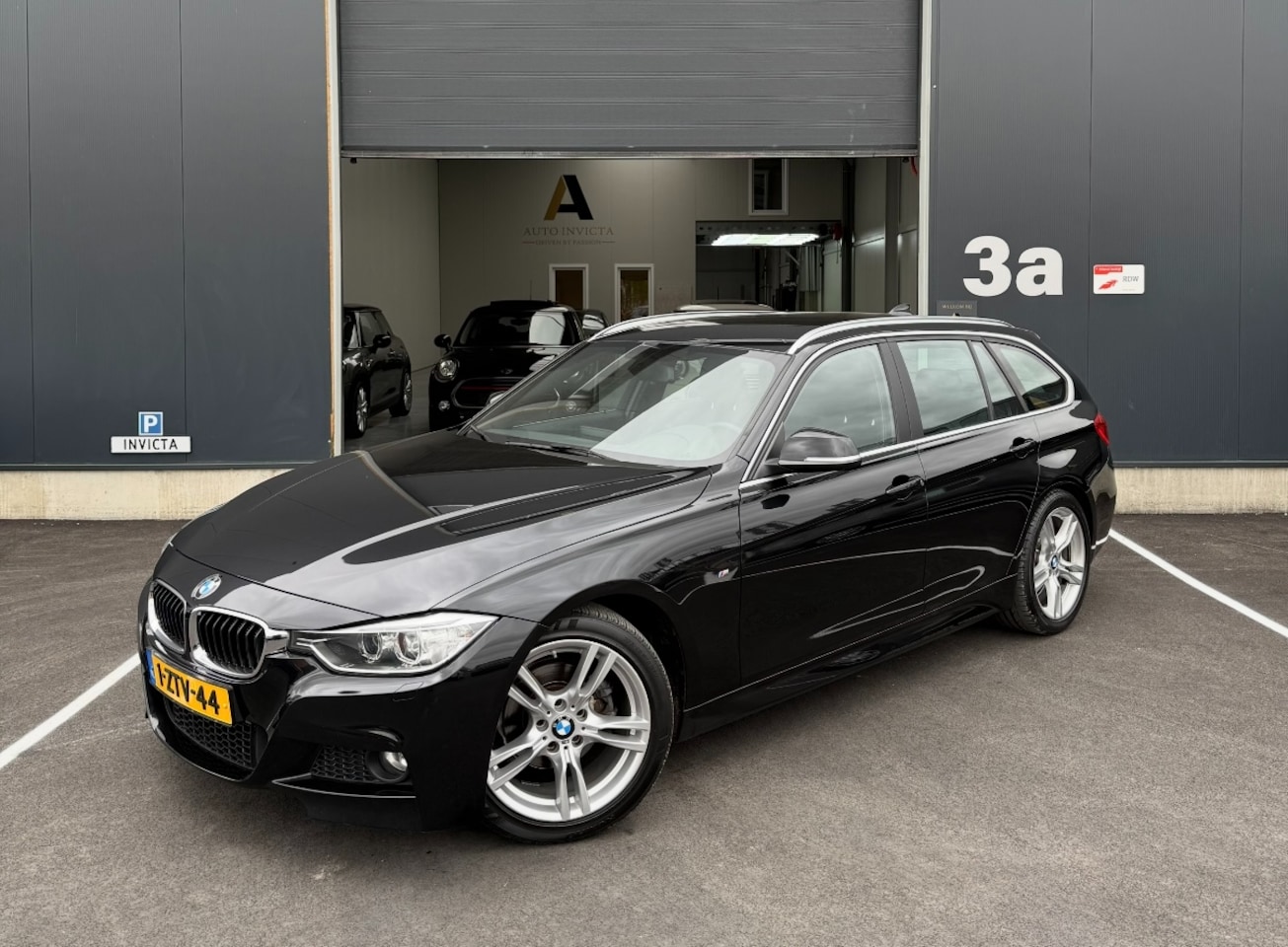 BMW 3-serie Touring - 316I - - M sport edition - origineel NL - NAP - - AutoWereld.nl