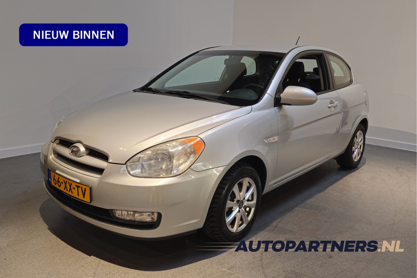 Hyundai Accent - 1.4i Dynamic - Automaat - Airco - NAP - AutoWereld.nl