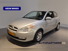 Hyundai Accent - 1.4i Dynamic - Automaat - Airco - NAP