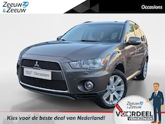 Mitsubishi Outlander - 2.4 Edition Two | 7 zits | Trekhaak | Achteruitrijcamera | Lederen bekleding | Stoelverwar
