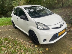 Toyota Aygo - 1.0 VVT-i Now