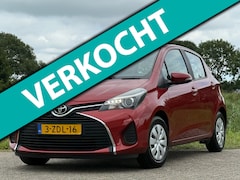 Toyota Yaris - 1.0 VVT-i Aspiration | Summer Red Metallic | Navi/Airco/Camera/Compleet onderhouden