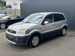 Ford Fusion - 1.6-16V Crossroad