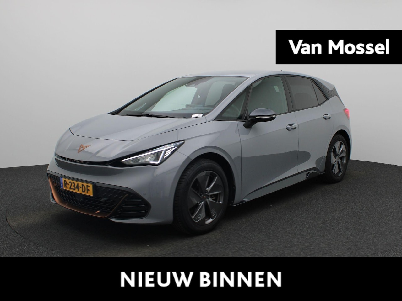 CUPRA Born - Business 62 kWh | ACHTERUITRIJCAMERA | STOELVERWARMING | APPLE CARPLAY | ADAPTIVE CRUISE C - AutoWereld.nl