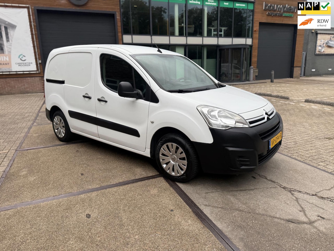 Citroën Berlingo - 1.6 BlueHDI 100 Club S&S(( adbleu )) navi / euro 6.)))) - AutoWereld.nl