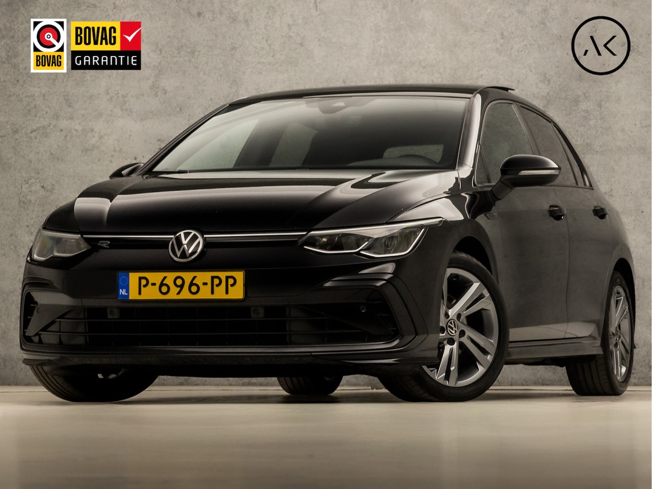 Volkswagen Golf - 1.5 TSI R-Line Sport 150Pk Automaat (2X R-LINE, SCHUIFDAK, APPLE CARPLAY, KUIPSTOELEN, SFE - AutoWereld.nl