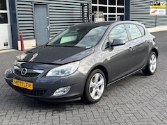 Opel Astra - 1.4 Turbo Edition, airco, cruise control