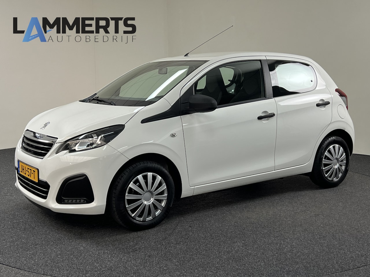 Peugeot 108 - 1.0 e-VTi RIJKLAAR!! Airco / Stuurbekrachtiging / LED dagrijverlichting - AutoWereld.nl