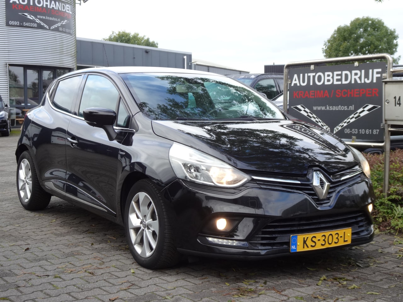 Renault Clio - 0.9 TCe Limited 0.9 TCe 5-Drs Limited - AutoWereld.nl