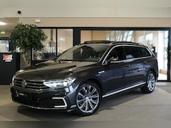 Volkswagen Passat Variant - 1.4 TSI PHEV GTE Pano Leder Trekhaak 360Cam Virtual Led