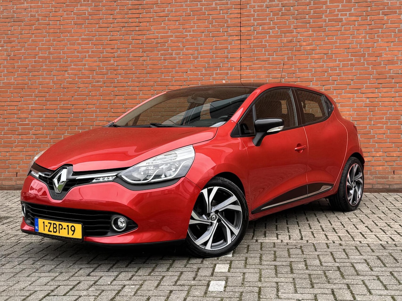 Renault Clio - 0.9 TCe ECO Night&Day|NAVI|CRUISE|BLUETOOTH - AutoWereld.nl