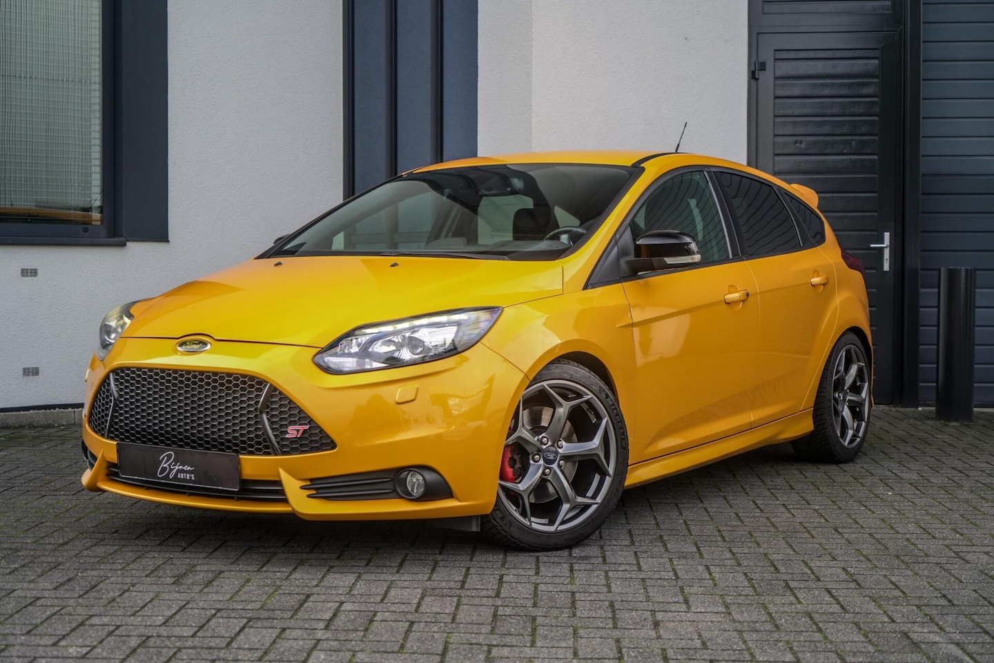 Ford Focus - 2.0 EcoBoost ST-3 250PK Downpipe / BULL-X - AutoWereld.nl