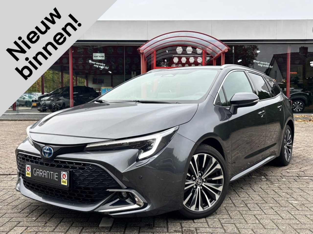 Toyota Corolla Touring Sports - Hybrid 140 Business Plus | Stuurverw. I Half-leder I 17'' Lmv - AutoWereld.nl