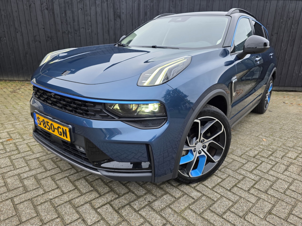 Lynk & Co 01 - 1.5 Met trekhaak - AutoWereld.nl