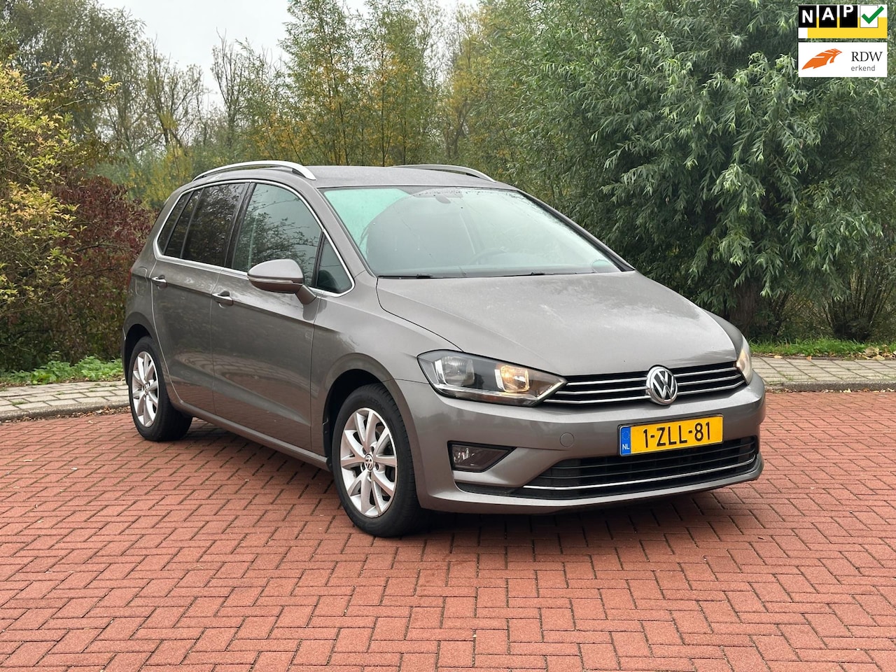 Volkswagen Golf Sportsvan - 1.2 TSI Highline Automaat/Nap/Lees advertentie! - AutoWereld.nl