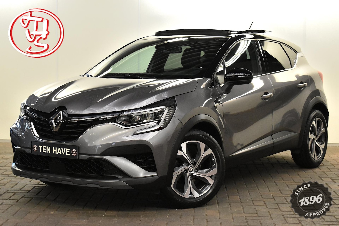 Renault Captur - 1.3 TCe 140 R.S. Line CARPLAY|PANORAMADAK|VIRTUAL DISPLAY|SENSOREN|STOEL-EN STUURVERWAMING - AutoWereld.nl