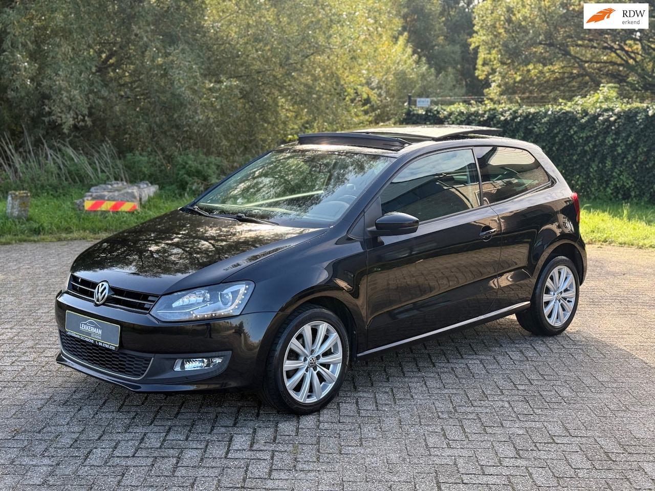 Volkswagen Polo - 1.2 TSI Highline PANO I CRUISE I PDC I NIEUWE KETTING I NWE APK - AutoWereld.nl