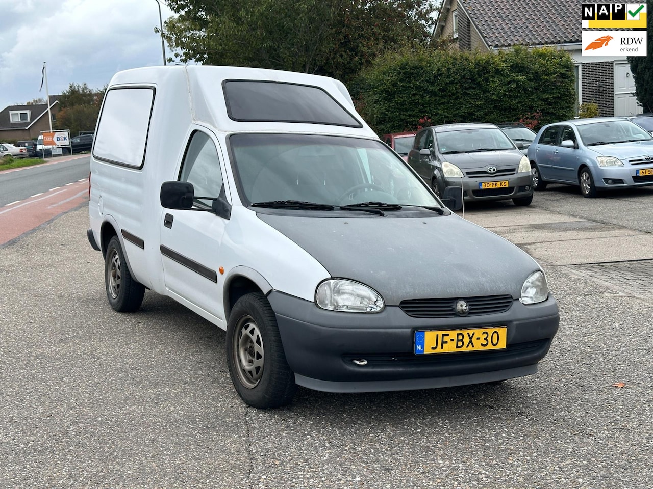 Opel Combo Tour - 1.4 Benzine/Lift/Nap/Pano dak - AutoWereld.nl