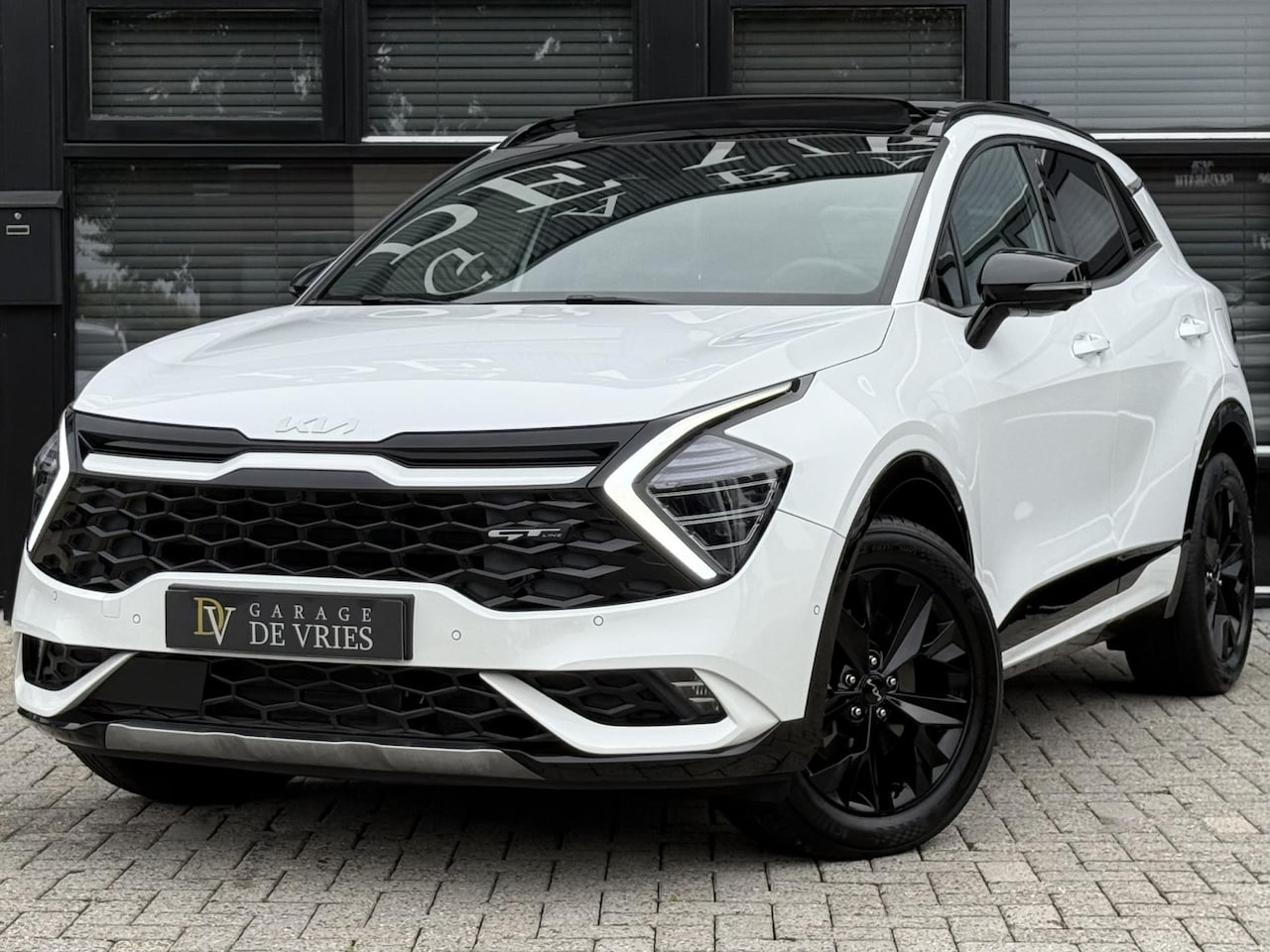 Kia Sportage - 1.6 T-GDi Hybrid HEV GT-PlusLine Panoramadak H/K Full Option Garantie - AutoWereld.nl