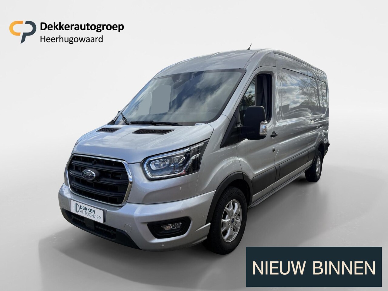 Ford Transit - 350 2.0 TDCI L3H2 Limited 350 2.0 TDCI L3H2 Limited - AutoWereld.nl