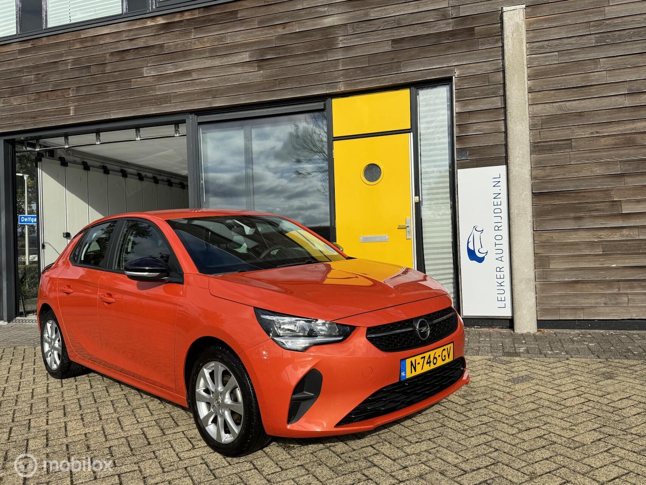 Opel Corsa - 1.2 Edition nette staat incl. 6mnd Garantie - AutoWereld.nl