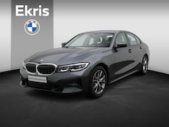 BMW 3-serie - Sedan 318d Sport Line | High Executive | Achteruitrijcamera | Sportstoelen | PDC | 17"