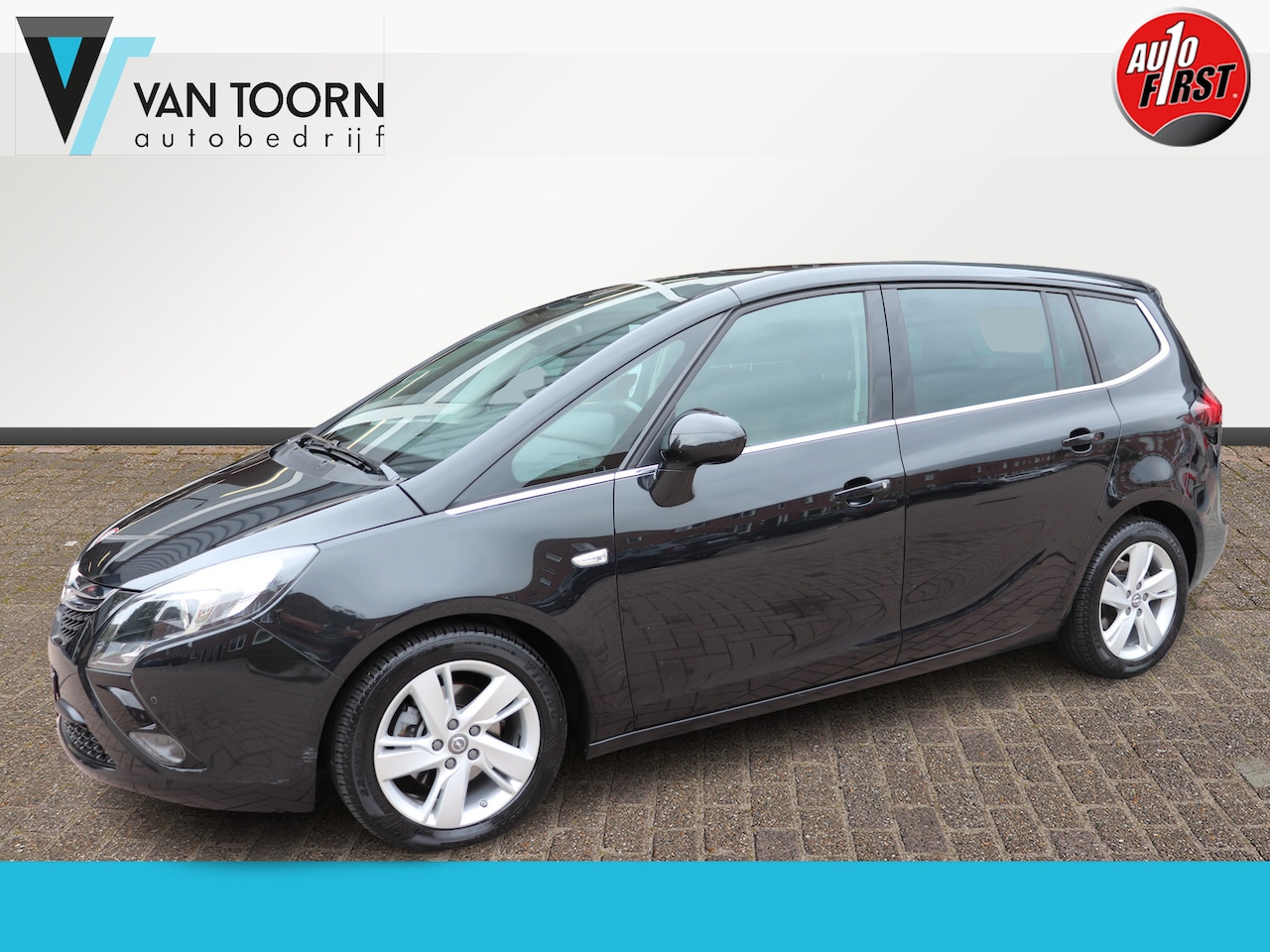 Opel Zafira Tourer - 1.4 Business+ 7p. Trekhaak, panoramadak, navigatie, sportstoelen. - AutoWereld.nl