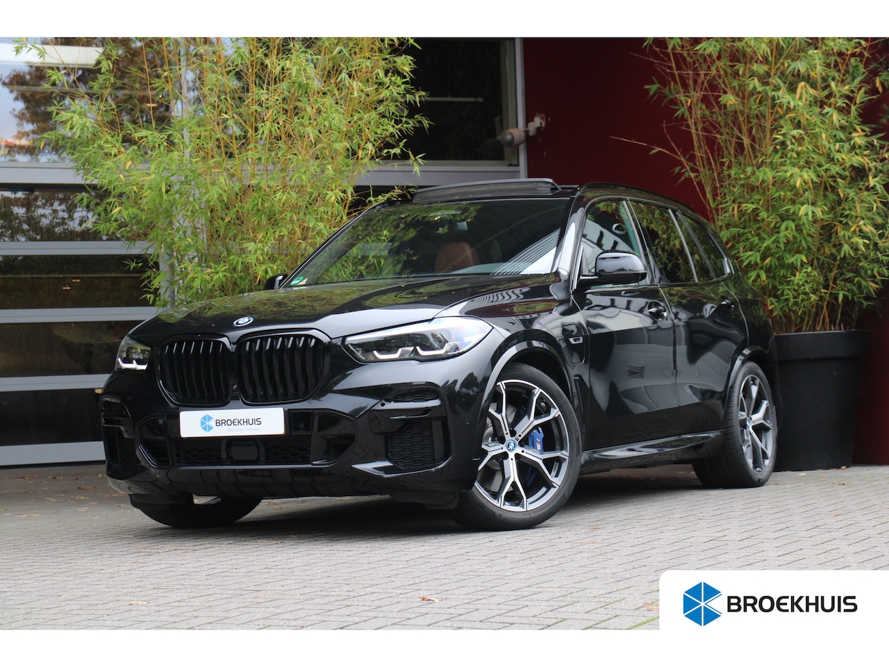 BMW X5 - xDrive45e High Executive | NL-auto | Trekhaak | Luchtvering | Panoramadak | 360 Camera | H - AutoWereld.nl