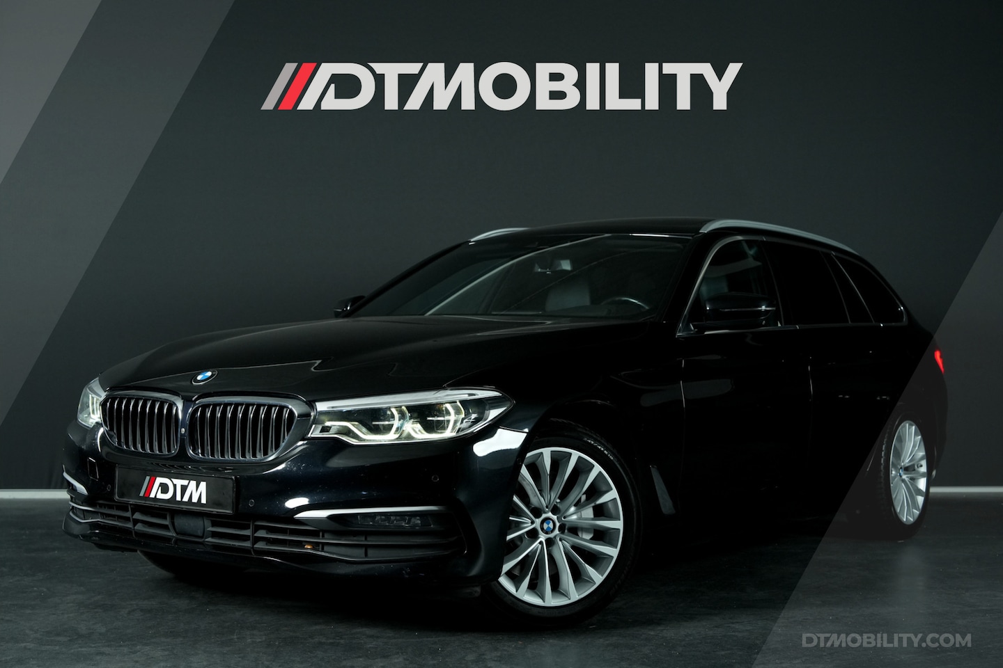 BMW 5-serie Touring - 525d High Executive | Pano | Stoeverkl. | 360 | - AutoWereld.nl