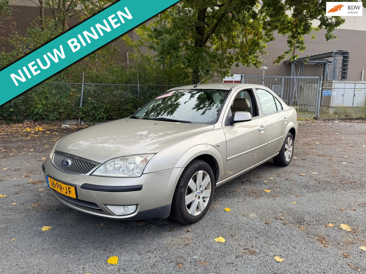 Ford Mondeo - 2.0-16V Ghia Executive LEUKE AUTO RIJDT EN SCHAKELT GOED - AutoWereld.nl