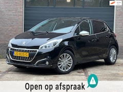 Peugeot 208 - Allure 110pk | Carplay | Navigatie | Cruise Control | Armsteun