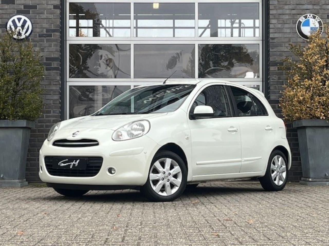 Nissan Micra - 1.2 DIG-S 5DRS. CLIMA - NAVI - CRUISE - PDC ORG. NL - AutoWereld.nl