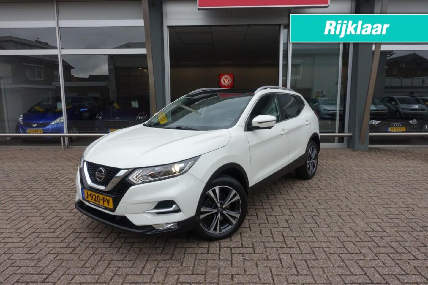 Nissan Qashqai - 1.3 DIG-T N-CONNECTA Trekhaak 1e Eigenaar - AutoWereld.nl