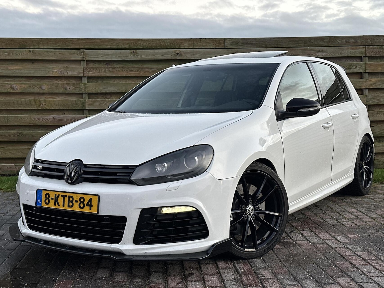Volkswagen Golf - 2.0 R 4-Motion Full option Pano Cruise - AutoWereld.nl