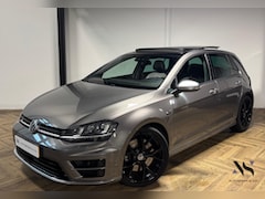 Volkswagen Golf - 2.0 TSI R 4Motion PANO KEYLESS