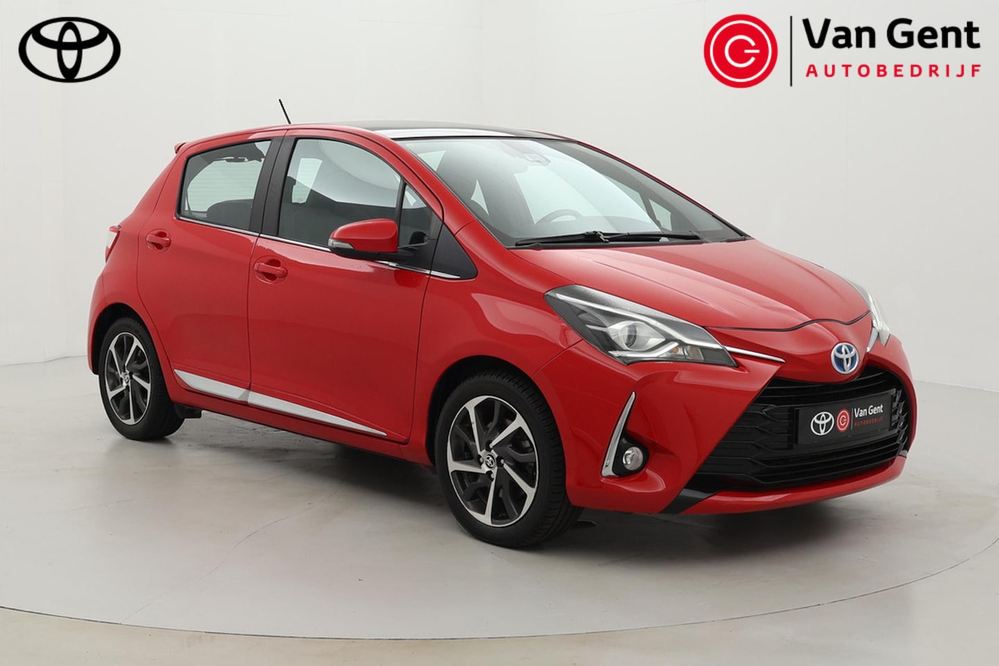 Toyota Yaris - 1.5 Hybrid Dynamic | Panoramadak | Keyless | Clima | Camera | 16 inch | Bluetooth | Rijstr - AutoWereld.nl