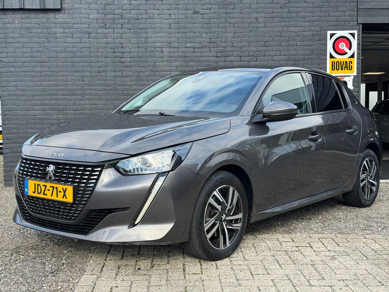 Peugeot 208 - 1.2 PureTech Allure | Pano | Automaat - AutoWereld.nl