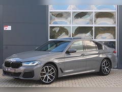 BMW 5-serie - 530e M-Sport Shadow | Laser | Pano | HK | HUD | ACC | Elek. Trekhaak